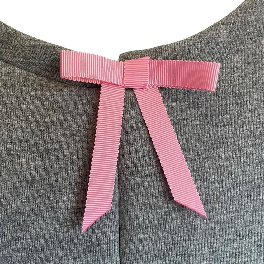 Hanna‎ Andersson Gray Dress with Pink Floral Detail Pockets Too!